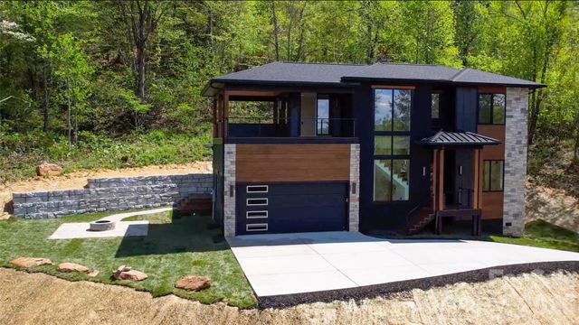 134 View Ridge Parkway, Leicester, NC 28748