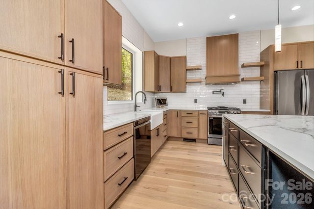 134 View Ridge Parkway, Leicester, NC 28748