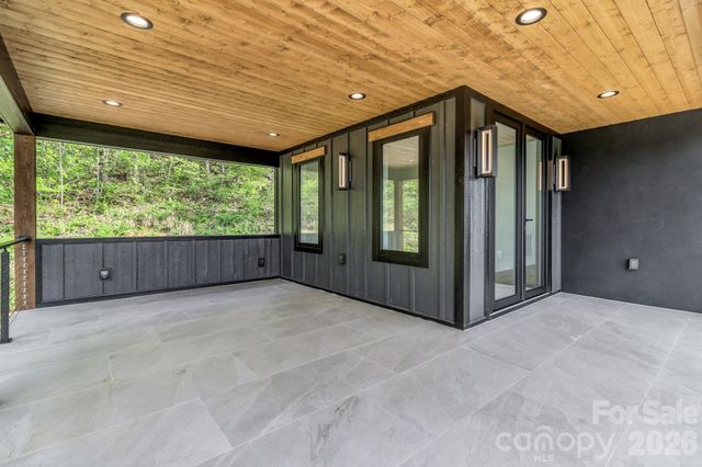 134 View Ridge Parkway, Leicester, NC 28748