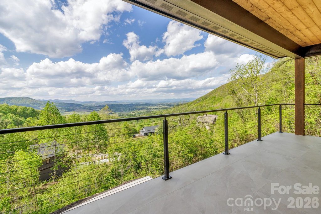 134 View Ridge Parkway, Leicester, NC 28748