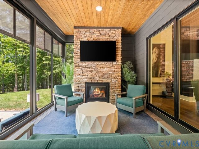 8587 Barrique Rd, New Kent, VA 23124