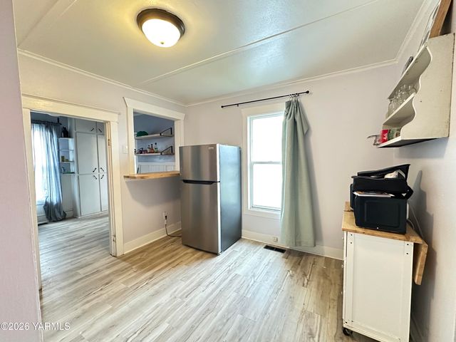 1202 Pleasant Ave, Yakima, WA 98902