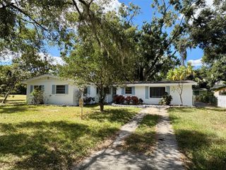 15034 LAKE MAGDALENE BOULEVARD, Tampa, FL 33618
