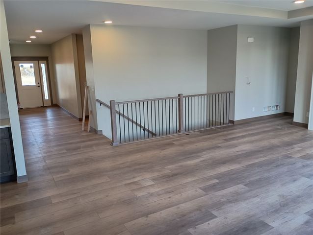 630 17th Avenue SW, Mt Vernon, IA 52314