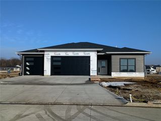 630 17th Avenue SW, Mt Vernon, IA 52314