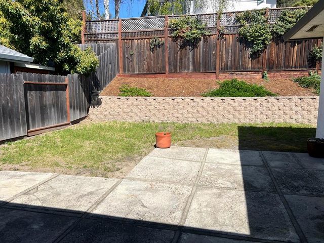 2245 Twin Hills Drive, Santa Cruz, CA 95065