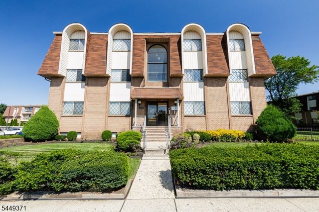 1190 W St George C31C031 C 31, Linden City, NJ 07036