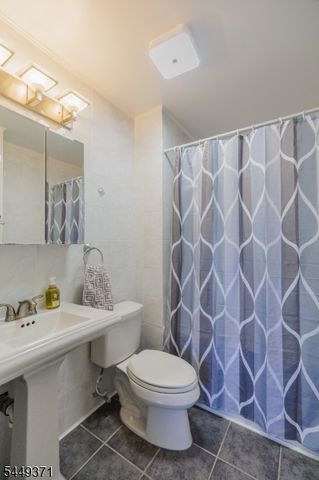 1190 W St George C31C031 C 31, Linden City, NJ 07036