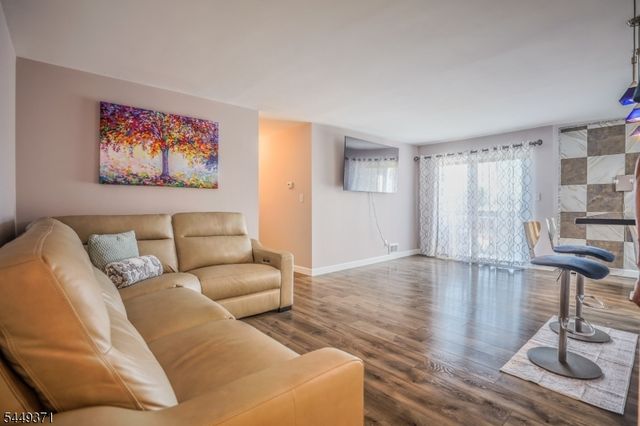 1190 W St George C31C031 C 31, Linden City, NJ 07036