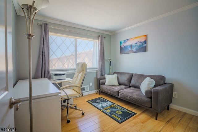1190 W St George C31C031 C 31, Linden City, NJ 07036