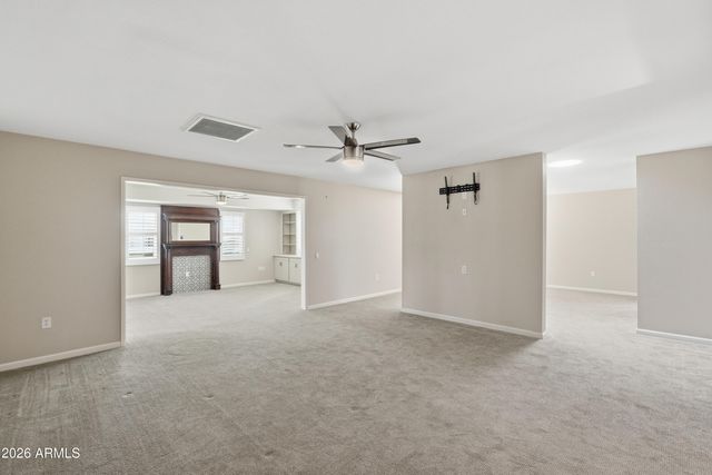 18835 N MAYAN Drive, Sun City, AZ 85373