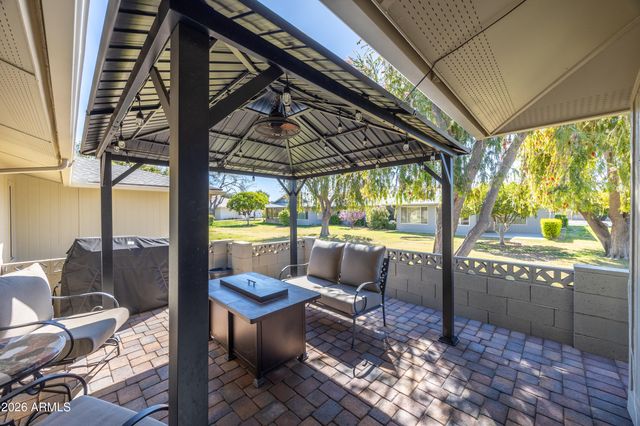 18835 N MAYAN Drive, Sun City, AZ 85373