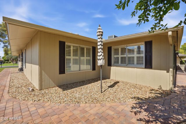 18835 N MAYAN Drive, Sun City, AZ 85373
