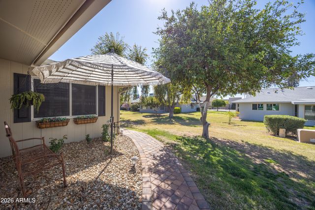 18835 N MAYAN Drive, Sun City, AZ 85373