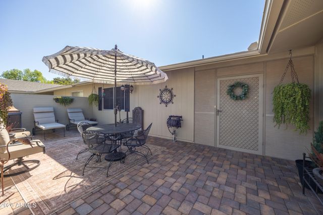 18835 N MAYAN Drive, Sun City, AZ 85373