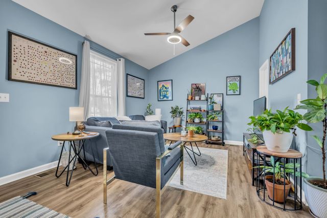 1055 William Glen Rd, Ashland City, TN 37015