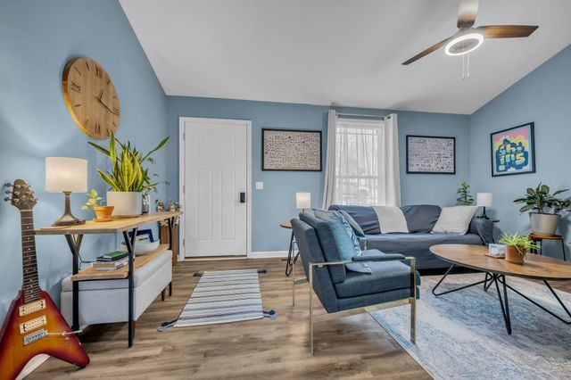 1055 William Glen Rd, Ashland City, TN 37015