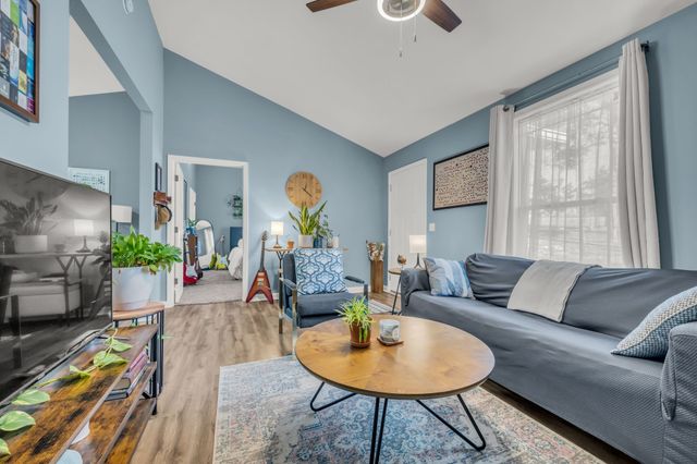 1055 William Glen Rd, Ashland City, TN 37015