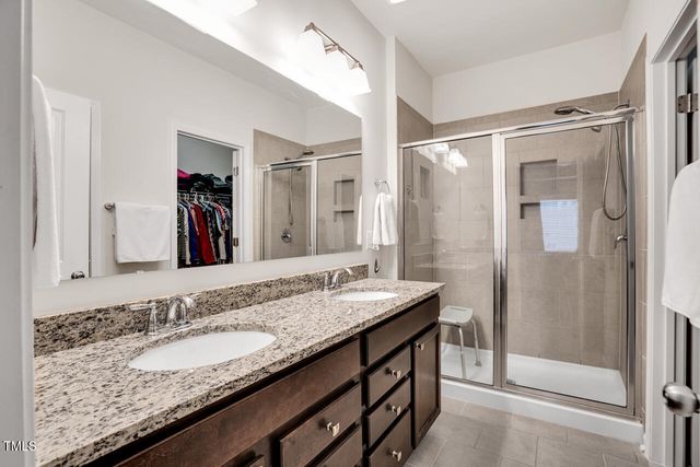 578 Metro Station, Apex, NC 27502