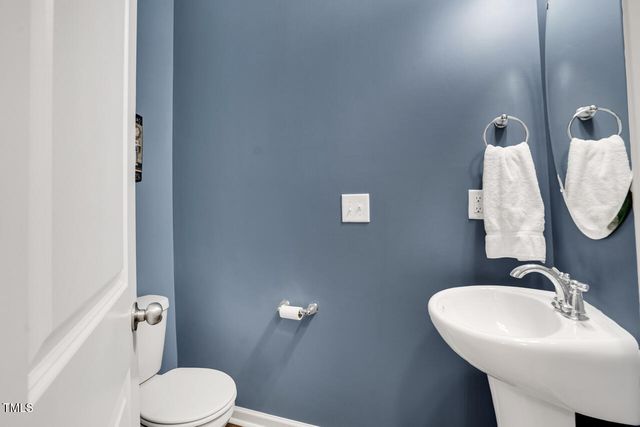 578 Metro Station, Apex, NC 27502