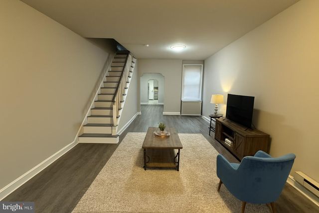 553 N GROSS ST, Philadelphia, PA 19151