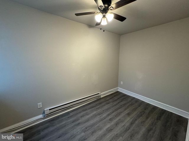 553 N GROSS ST, Philadelphia, PA 19151