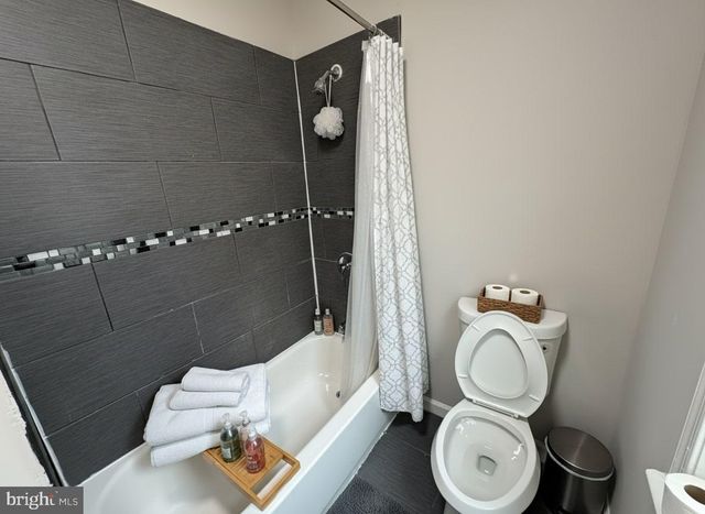 553 N GROSS ST, Philadelphia, PA 19151