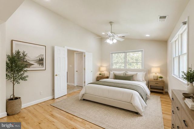 6454 WOODRIDGE RD, Alexandria, VA 22312