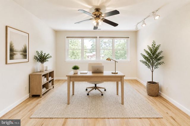 6454 WOODRIDGE RD, Alexandria, VA 22312