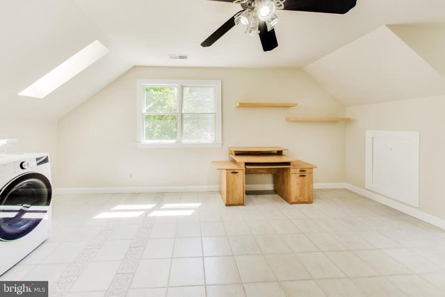 6454 WOODRIDGE RD, Alexandria, VA 22312