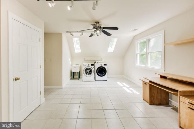 6454 WOODRIDGE RD, Alexandria, VA 22312