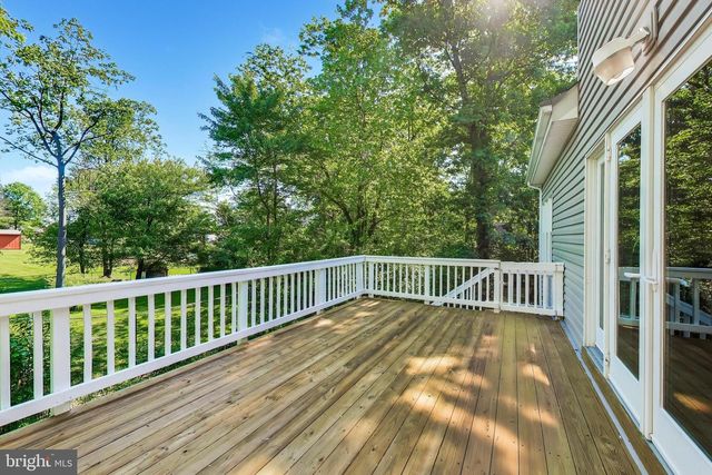 6454 WOODRIDGE RD, Alexandria, VA 22312