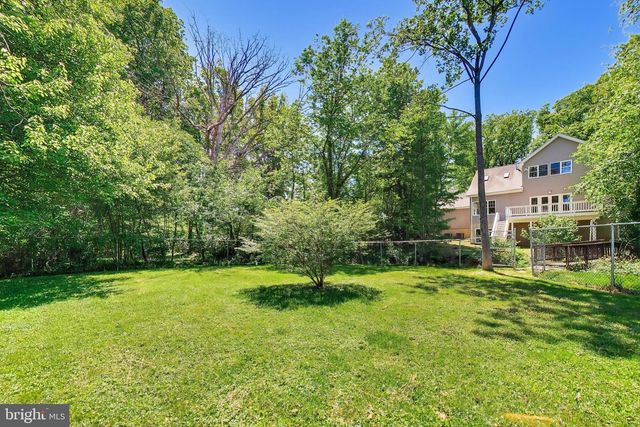 6454 WOODRIDGE RD, Alexandria, VA 22312
