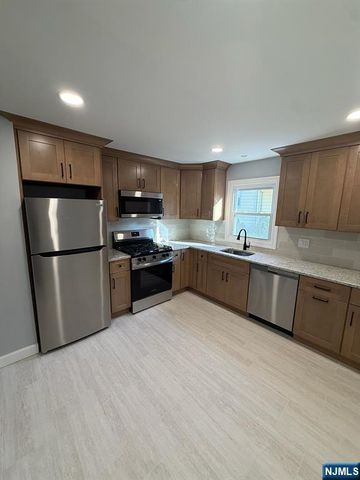 286 Leonia Avenue, Bogota, NJ 07603