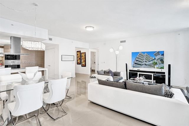 17301 Biscayne Boulevard 1207, North Miami Beach, FL 33160