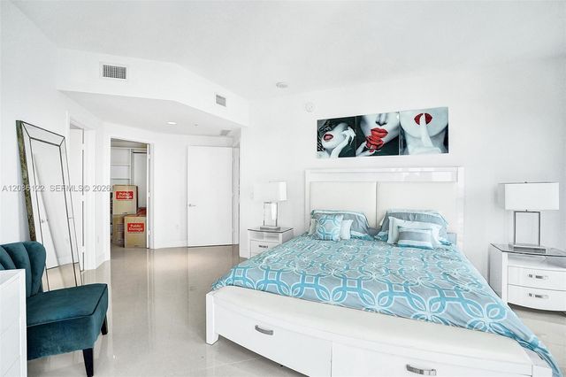 17301 Biscayne Boulevard 1207, North Miami Beach, FL 33160