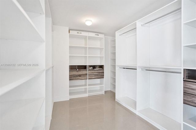 17301 Biscayne Boulevard 1207, North Miami Beach, FL 33160