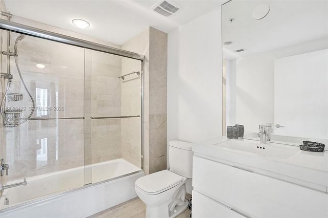 17301 Biscayne Boulevard 1207, North Miami Beach, FL 33160