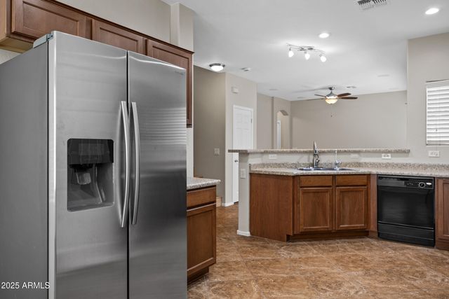 9422 S 33RD Drive, Laveen, AZ 85339