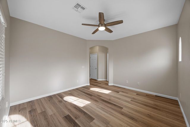 9422 S 33RD Drive, Laveen, AZ 85339