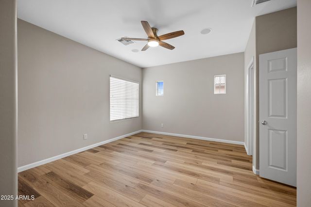 9422 S 33RD Drive, Laveen, AZ 85339