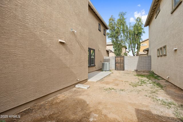 9422 S 33RD Drive, Laveen, AZ 85339