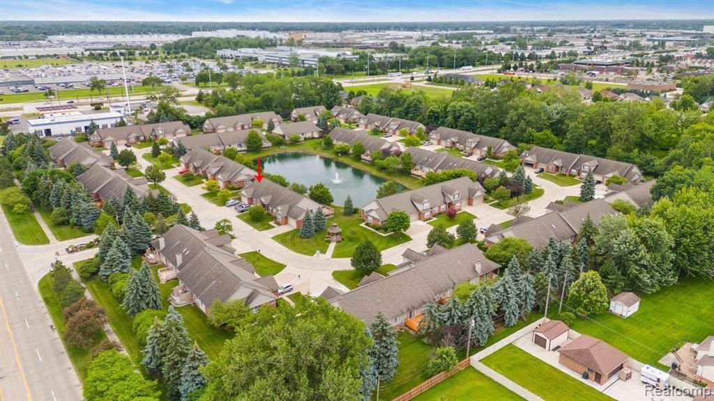 5477 Victory Circle, Sterling Heights, MI 48310