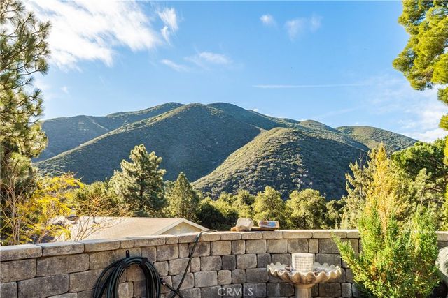 16029 Calle Hermosa, Green Valley, CA 91390