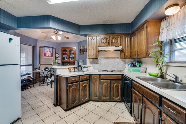 4625 Meadowview Drive, Mesquite, TX 75150