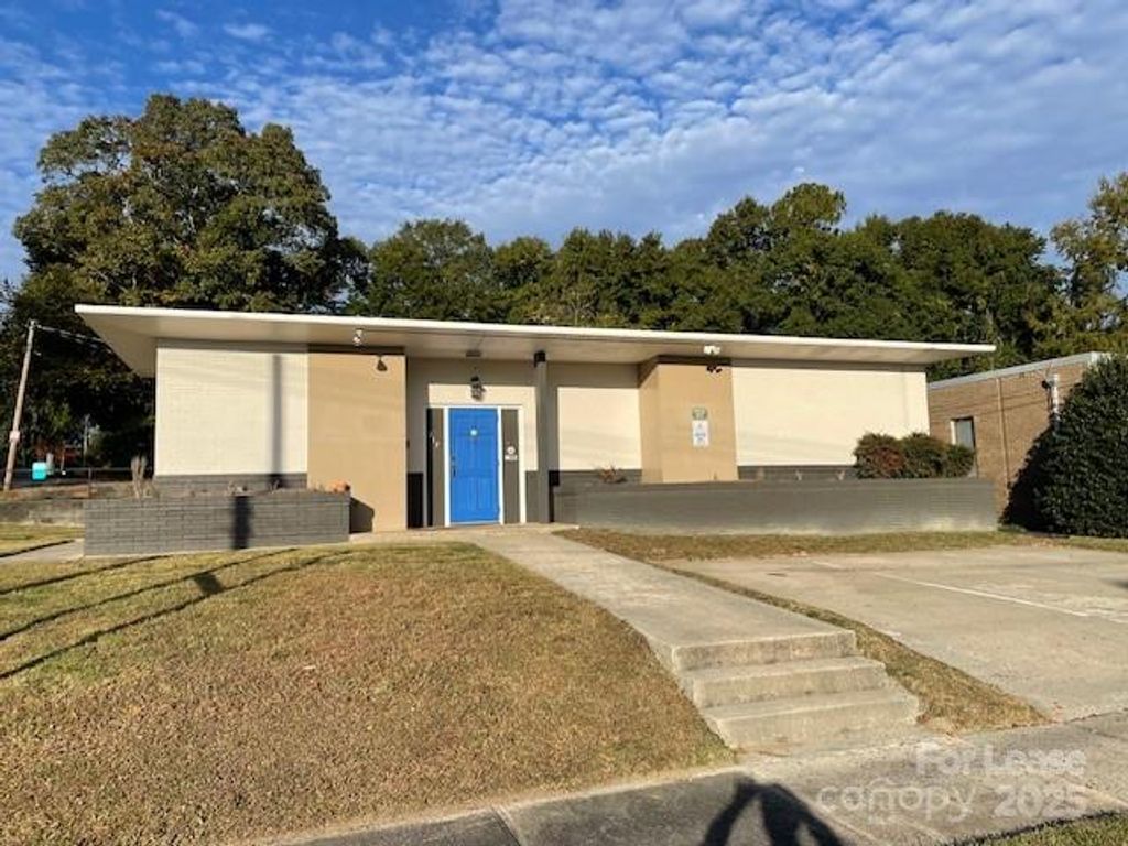 317 S South Street, Gastonia, NC 28052