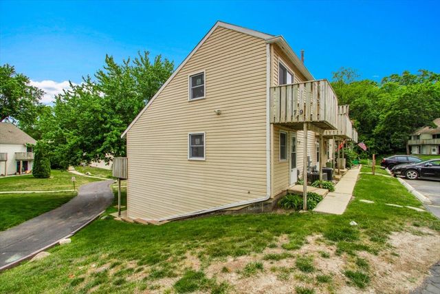 79 Maude Avenue, Fox Lake, IL 60020