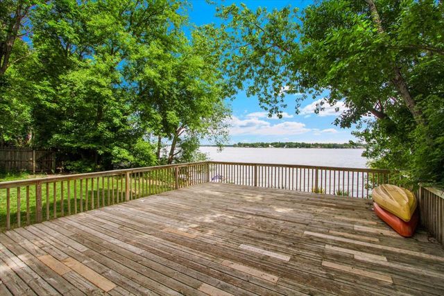 79 Maude Avenue, Fox Lake, IL 60020