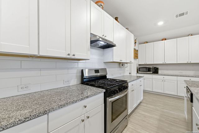 4331 Southton Loch, San Antonio, TX 78223