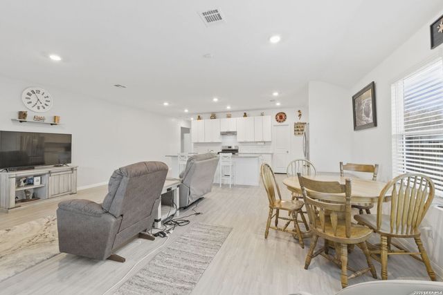 4331 Southton Loch, San Antonio, TX 78223